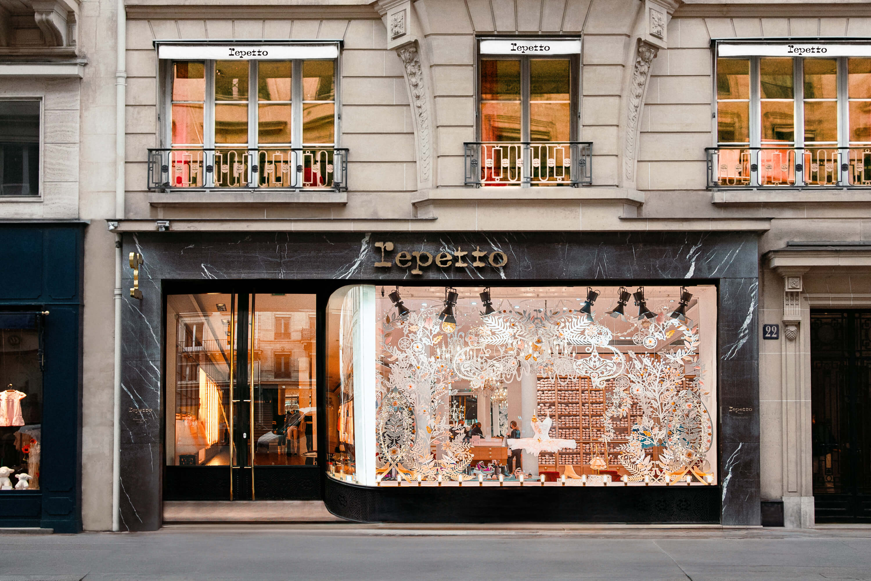 Repetto Paris - Luxury Made in France Shoes et Dance Collection