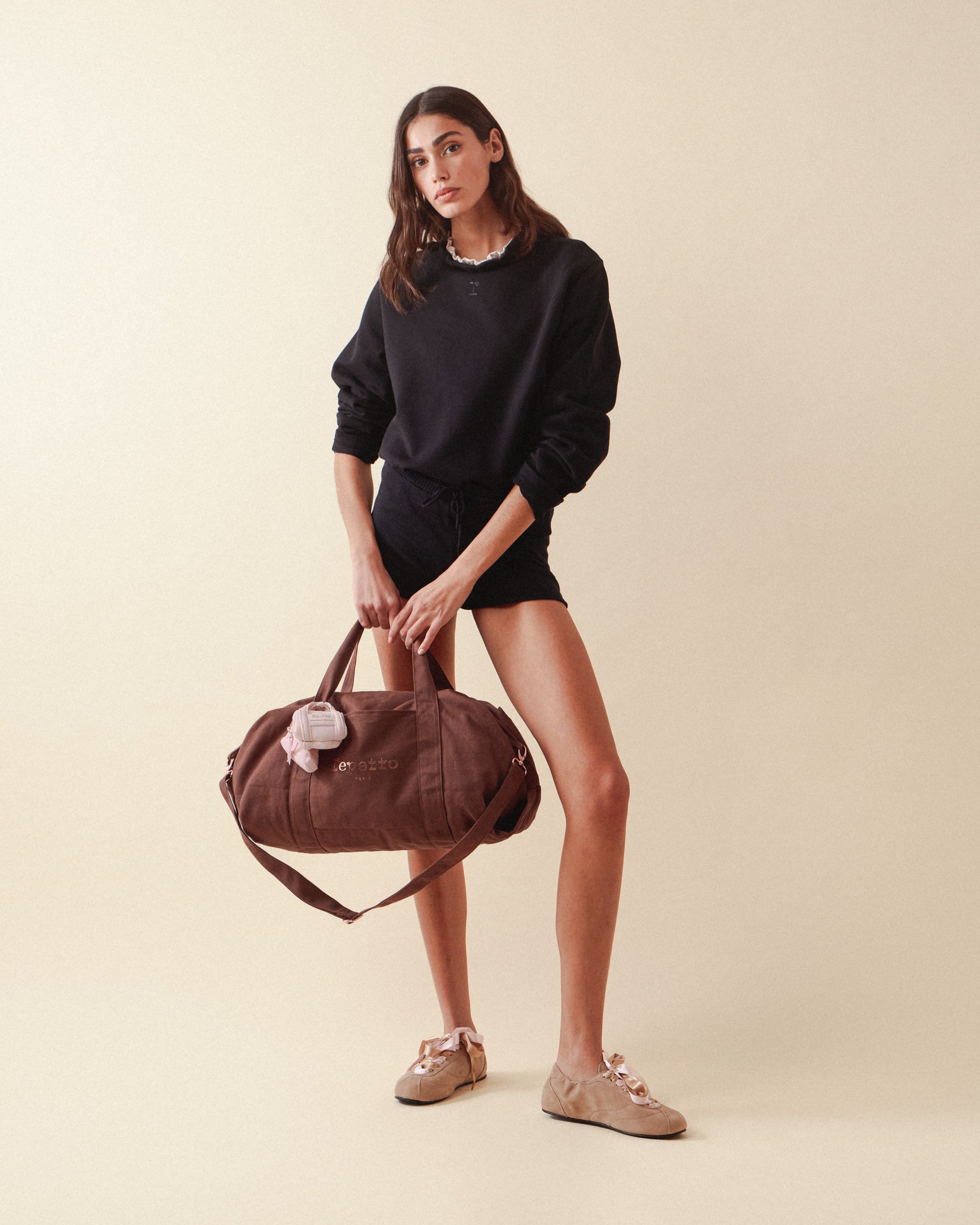 Sweatshirt city dance